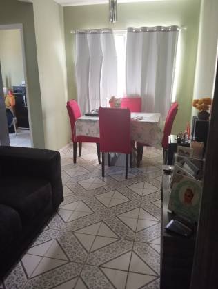 Apartamento com 2 quartos no Condomínio Vila Real