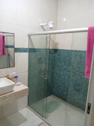 Casa reformada com 5 quartos na Palestina – Aracaju/SE