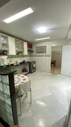 Casa reformada com 5 quartos na Palestina – Aracaju/SE