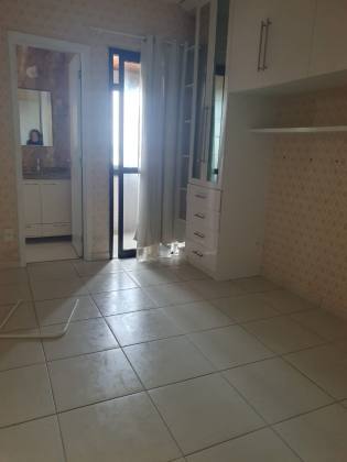 Apartamento no Cond. Atlantic Tower.