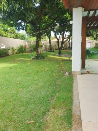 Linda casa no Robalo.