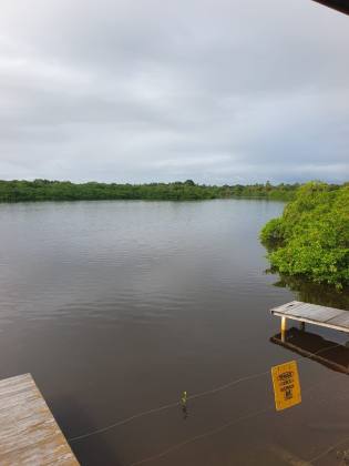 Linda casa no Robalo.