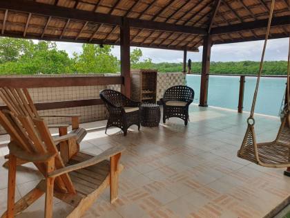 Linda casa no Robalo.
