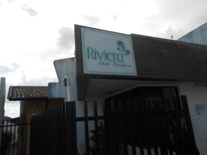 Apartamento com 2 quartos no Condomínio Riviera Club.