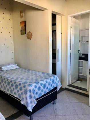 Casa Para Vender com 6 quartos 4 suítes no bairro Cirurgia em Aracaju