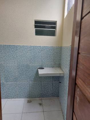 Casa térrea com 3 quartos, Suíte, Home Office, Garagem Coberta Portão Eletrônico, Atalaia