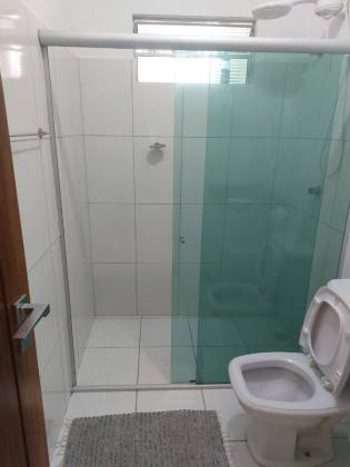 Casa térrea com 3 quartos, Suíte, Home Office, Garagem Coberta Portão Eletrônico, Atalaia