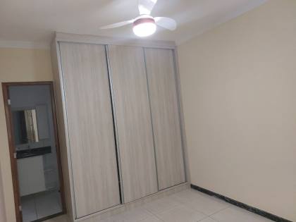 Casa térrea com 3 quartos, Suíte, Home Office, Garagem Coberta Portão Eletrônico, Atalaia