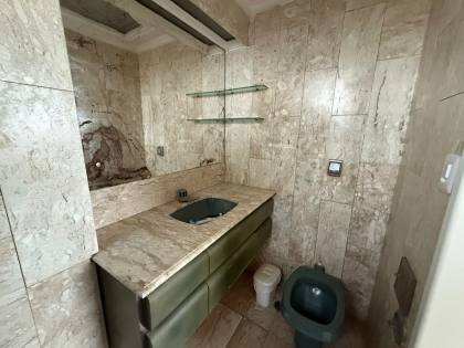 Vendo apartamento no Edifício Simone Beatriz