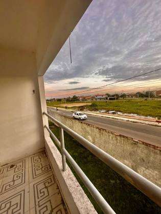 Casa Ampla de Esquina com 1° Andar – Marivan