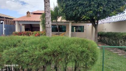 Casa com Piscina no Costa Marina