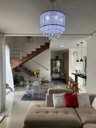 Casa Duplex no Cond. Fragatta