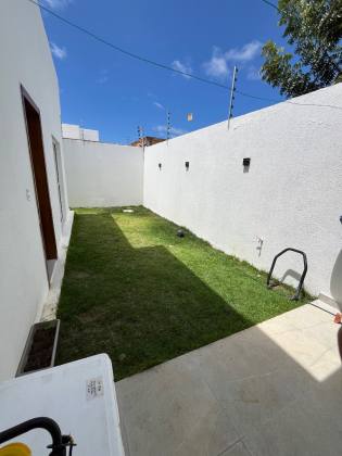 Casa na Aruana