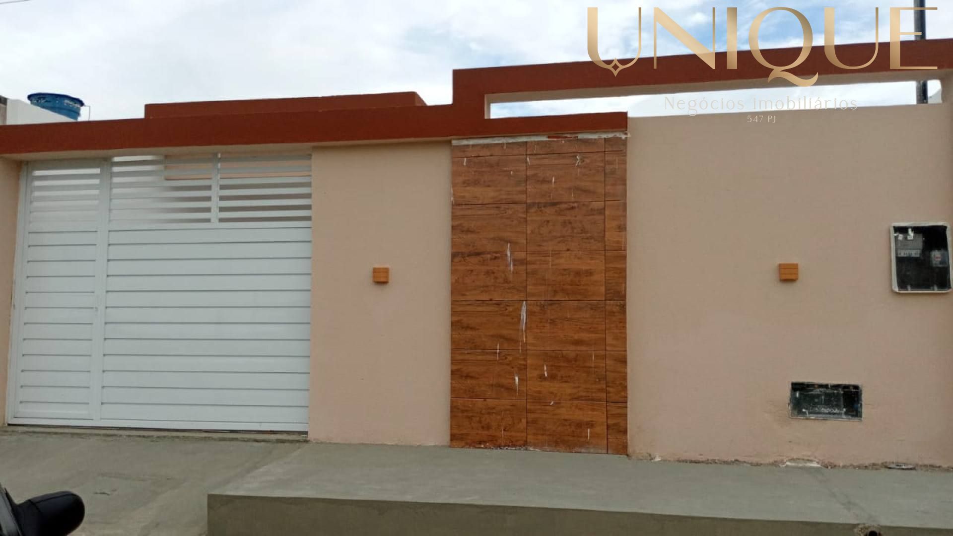 CASA NA ARUANA PROXIMO AO COND. ARUANA PARK