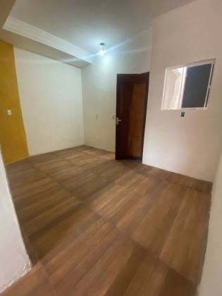 CASA NA RUA RAFAEL DE AGUIAR