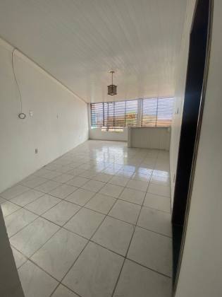 CASA NA RUA RAFAEL DE AGUIAR