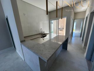 Linda casa Cond. Sol e Praia