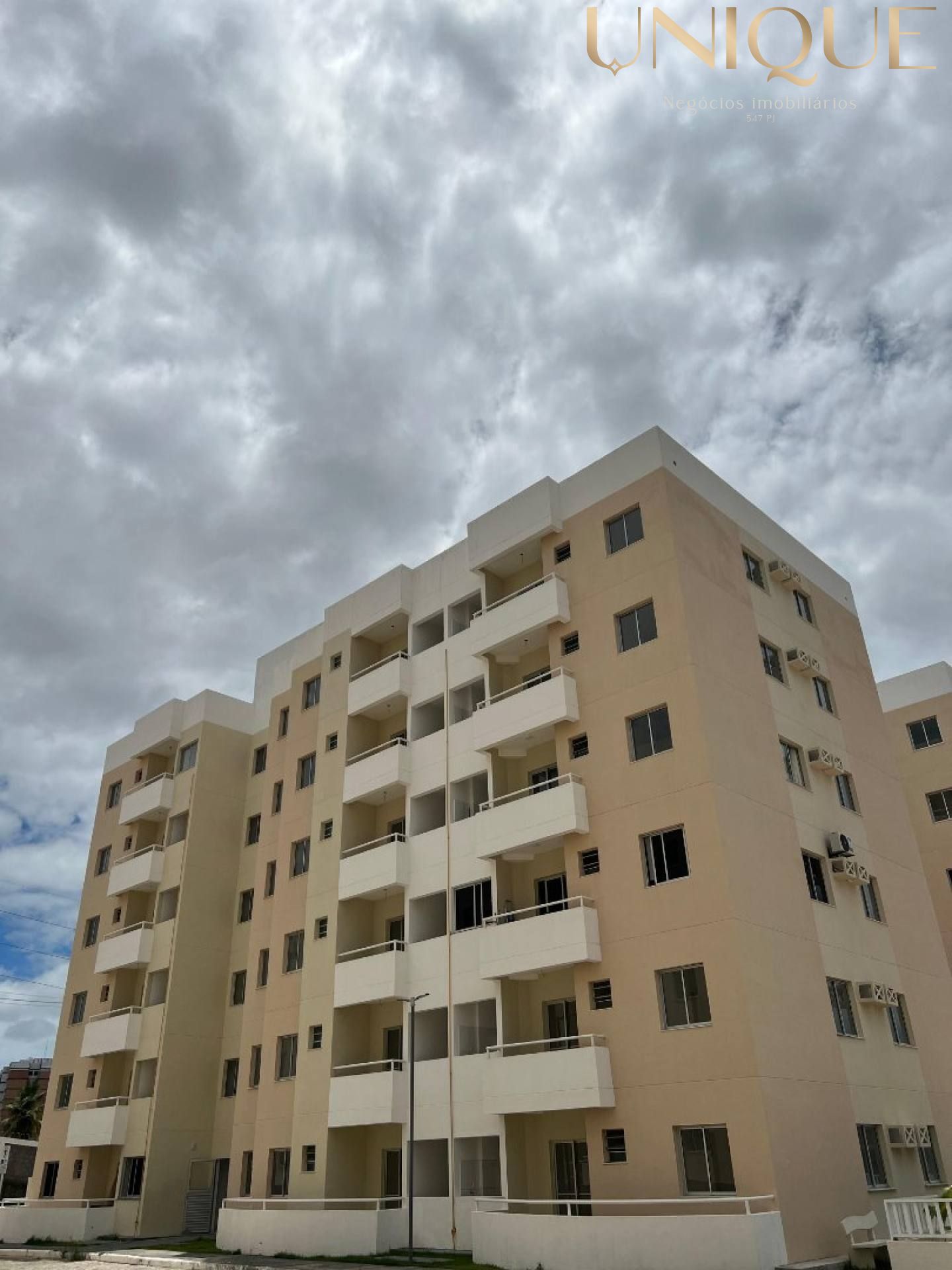 Apartamento à Venda no Condomínio FloraVille