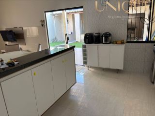 Oportunidade na Aruana - Linda casa