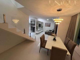 CASA DE ALTO PADRÃO A 200M DA ORLA