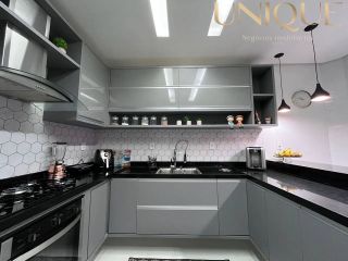 CASA DE ALTO PADRÃO A 200M DA ORLA