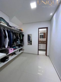 CASA DE ALTO PADRÃO A 200M DA ORLA