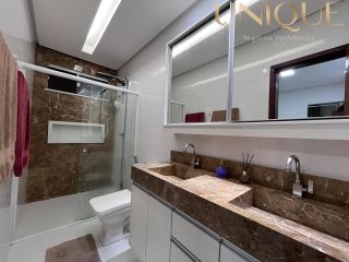 CASA DE ALTO PADRÃO A 200M DA ORLA