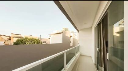 CASA DE ALTO PADRÃO EM RESIDENCIAL A 200M DA ORLA