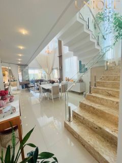 Belíssima casa próximo a Praia