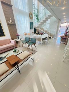 Belíssima casa próximo a Praia