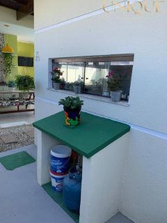 Casa em  Condomínio a poucos metros da Praia