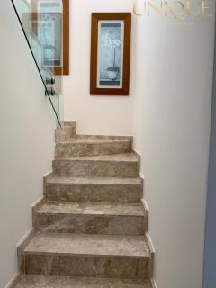 Casa em  Condomínio a poucos metros da Praia