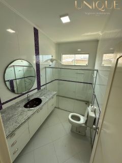 Casa de Condomínio a poucos metros da Praia