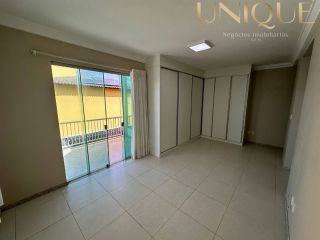 Casa de Condomínio a poucos metros da Praia