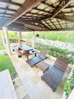 Mansão de Frente ao Rio