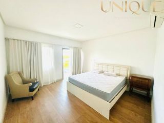 Mansão de Frente ao Rio