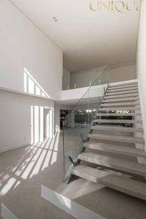 Excelente casa à venda no condomínio Maui