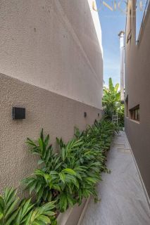 Excelente casa à venda no condomínio Maui