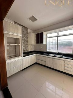 Casa Para Vender com 4 quartos 1 suítes no bairro Aeroporto em Aracaju