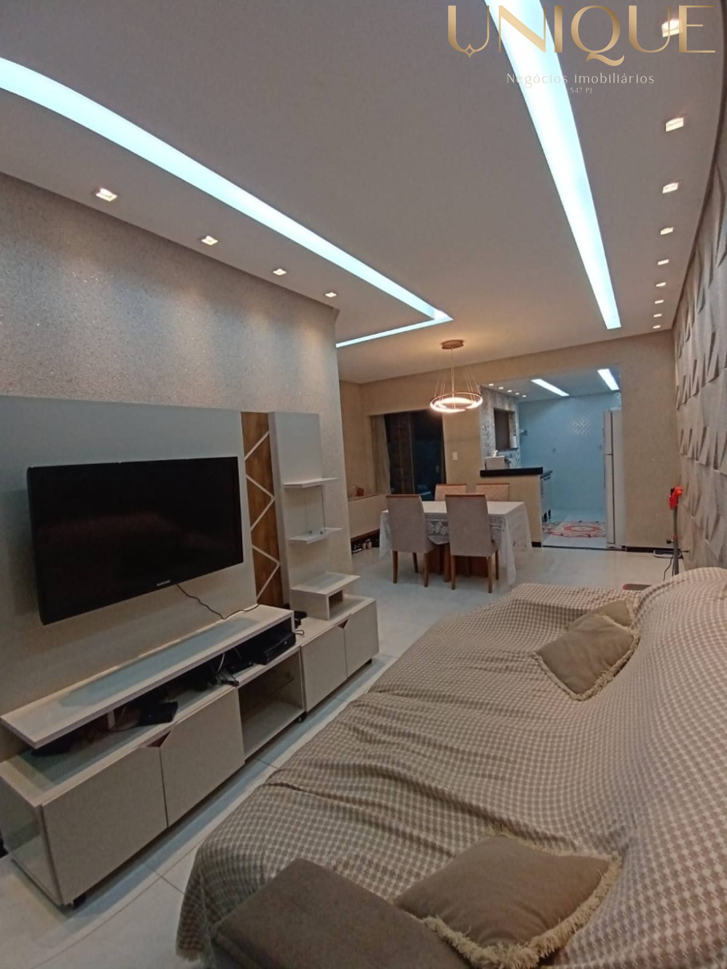 CASA  A 600 METROS DA PRAIA, REFORMADA. Cond. Sol e Mar 3