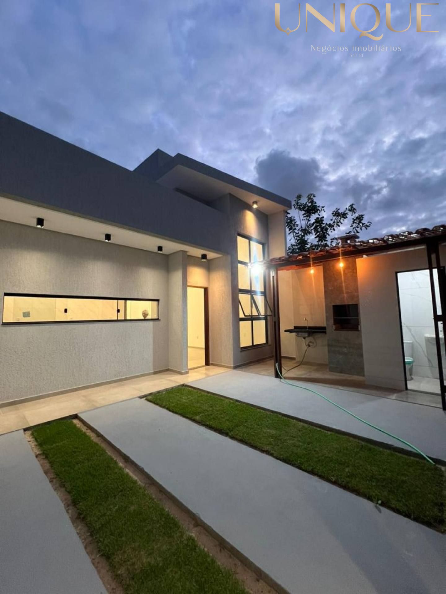 Casa Para Vender com 3 quartos no bairro Luar da Barra em Barra Dos Coqueiros