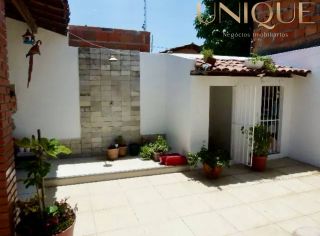 Excelente casa na Aruana. Perto do aeroporto, praia e novo shopping