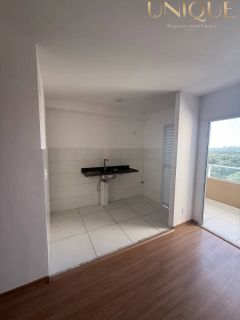 Ap. 2/4 (Suíte) - Andar Alto e Sombra - Porto Sollare