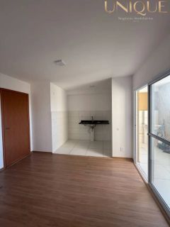 Ap. 2/4 (Suíte) - Andar Alto e Sombra - Porto Sollare