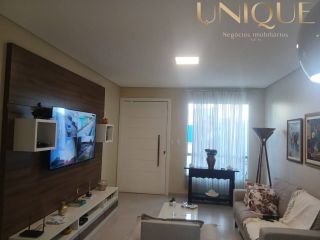 Excelente casa com 3 quartos, sendo um suíte e 2 vagas de garagens na Aruana.