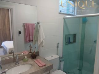 Excelente casa com 3 quartos, sendo um suíte e 2 vagas de garagens na Aruana.