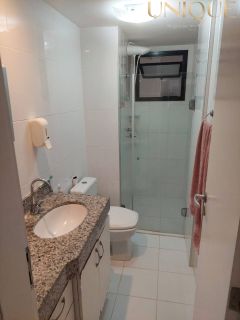 Excelente apartamento com 4 quartos, sendo um suíte no Residencial Gran Farol, bairro Coroa do Meio.