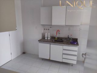 Excelente apartamento com 4 quartos, sendo um suíte no Residencial Gran Farol, bairro Coroa do Meio.