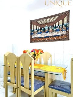 Excelete casa com boa localização.