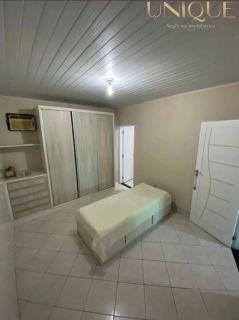 Excelente casa com 5 quartos, sendo dois suítes no Orlando Dantas.